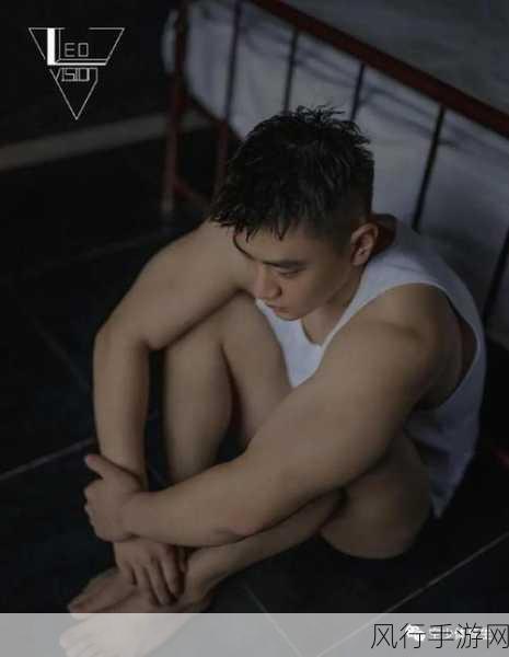 chinese裸体男野外Gay-在大自然中探索男同性恋者的野外裸体生活与情感之旅
