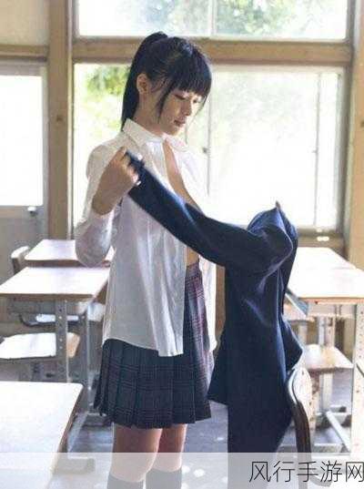 从校服衣袖看到葡萄-从校服的衣袖联想到丰硕的葡萄，人生如梦。